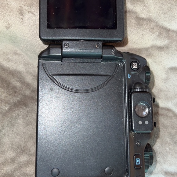 Canon G-12